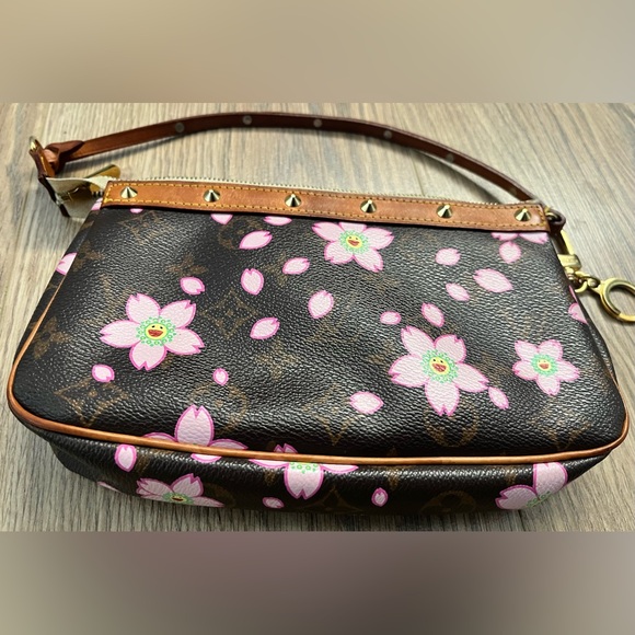 Authentic Louis Vuitton 🌸cherry blossom pouchette - Picture 5 of 16